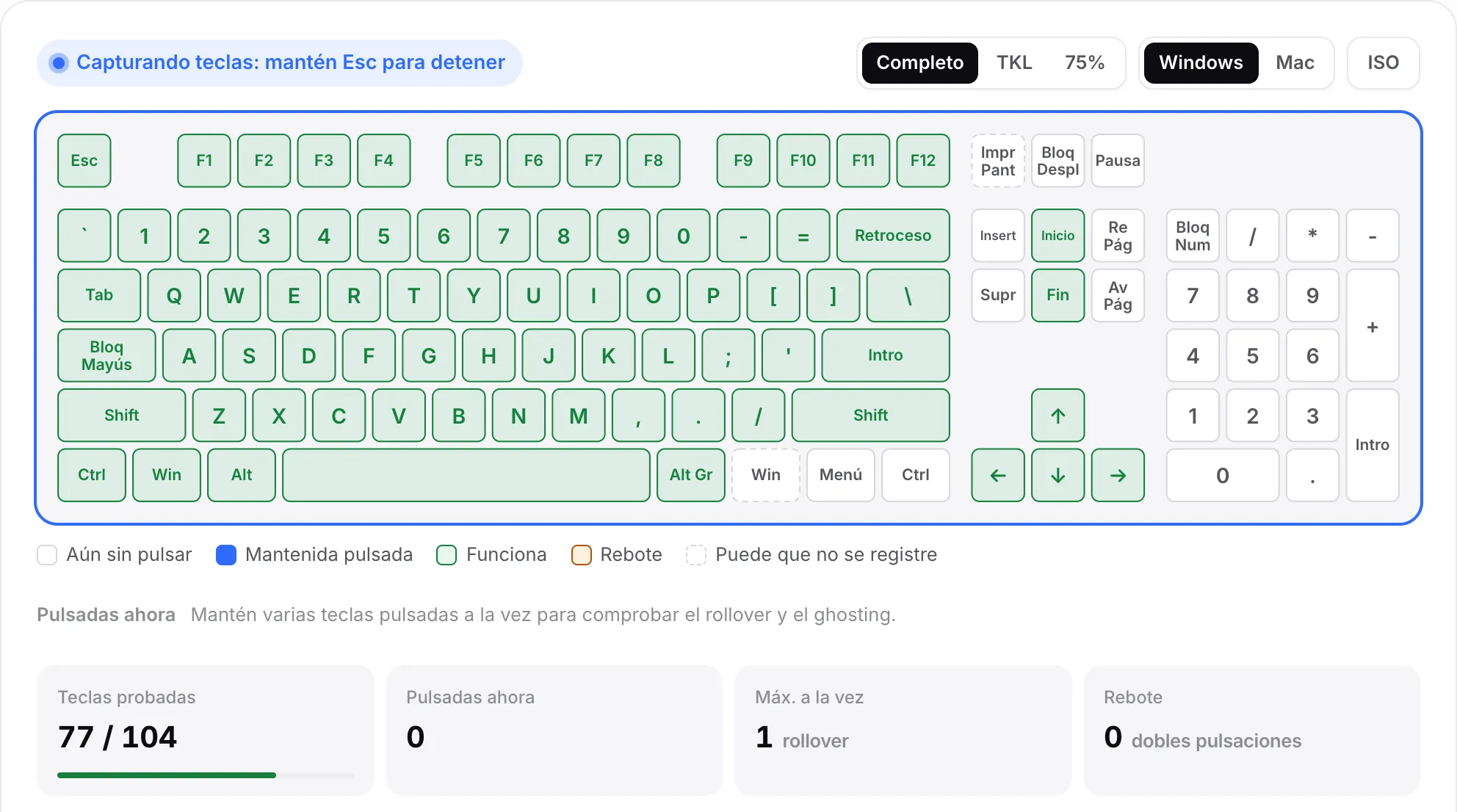 El teclado virtual con la mayoría de las teclas en verde, el teclado numérico aún en blanco y Teclas probadas en 77 de 104