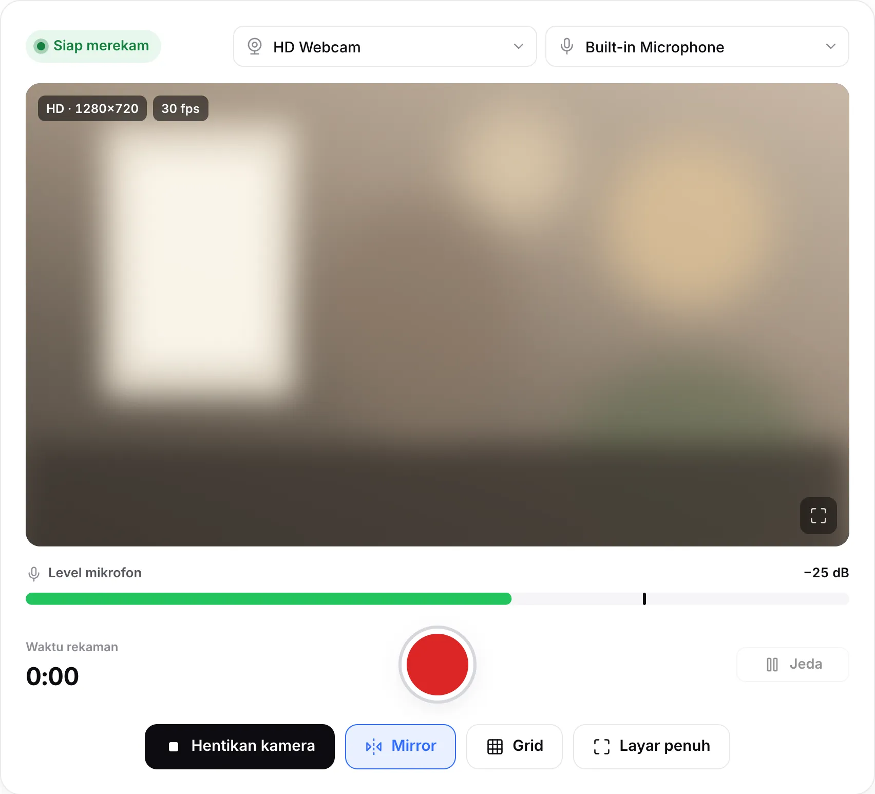 Perekam yang siap merekam, dengan menu kamera dan mikrofon, gambar langsung, dan bilah level mikrofon yang menunjukkan suara bicara
