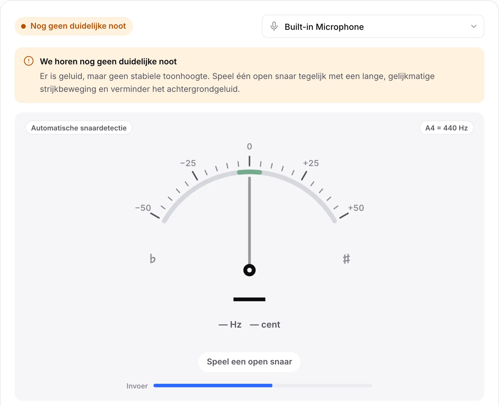 De tuner met de melding “We horen nog geen duidelijke noot”: de balk Invoer toont geluid, maar er is geen stabiele toonhoogte